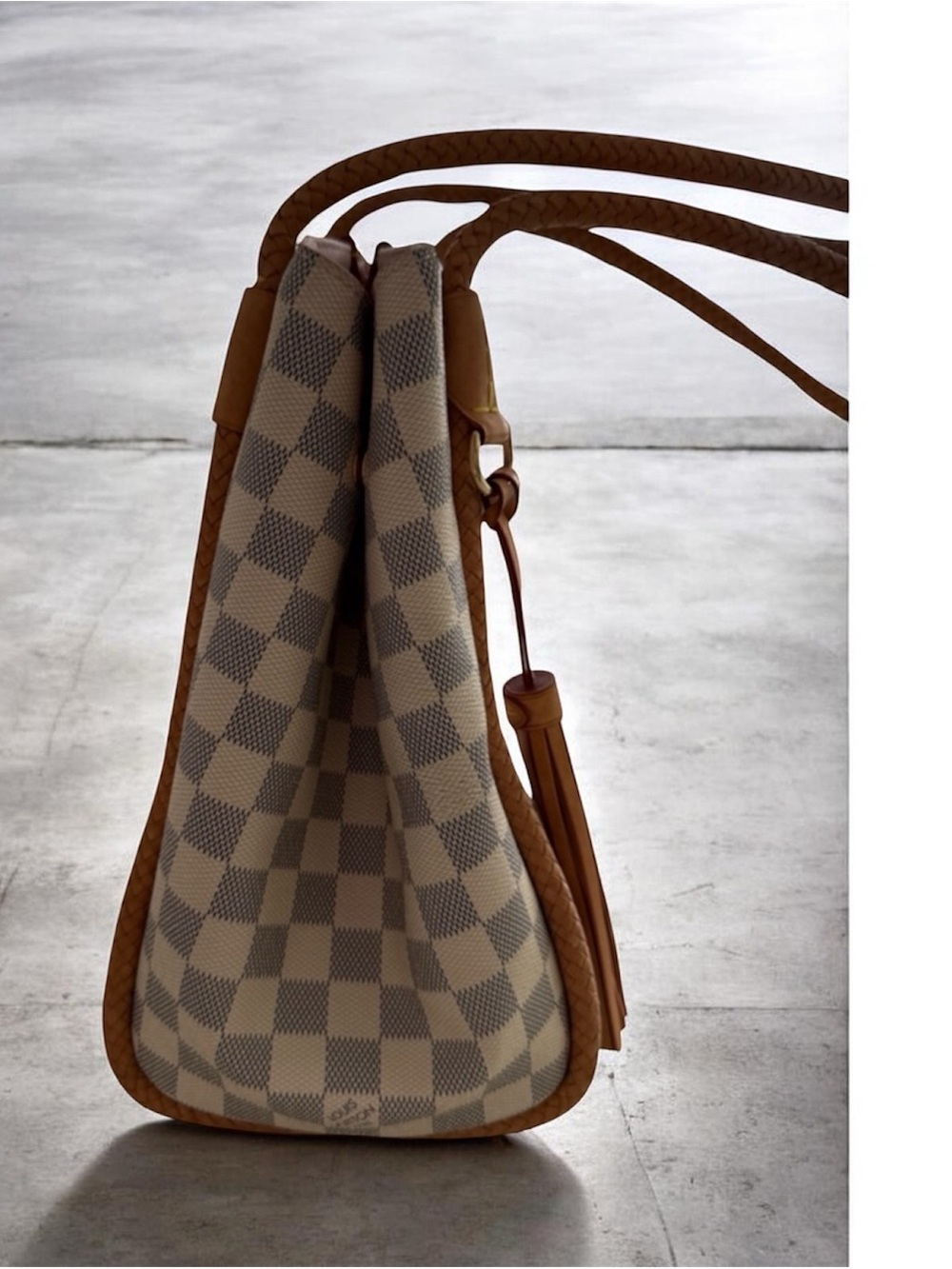 LOUIS VUITTON Damier Azur Propriano With Tassel - Picture 4 of 7